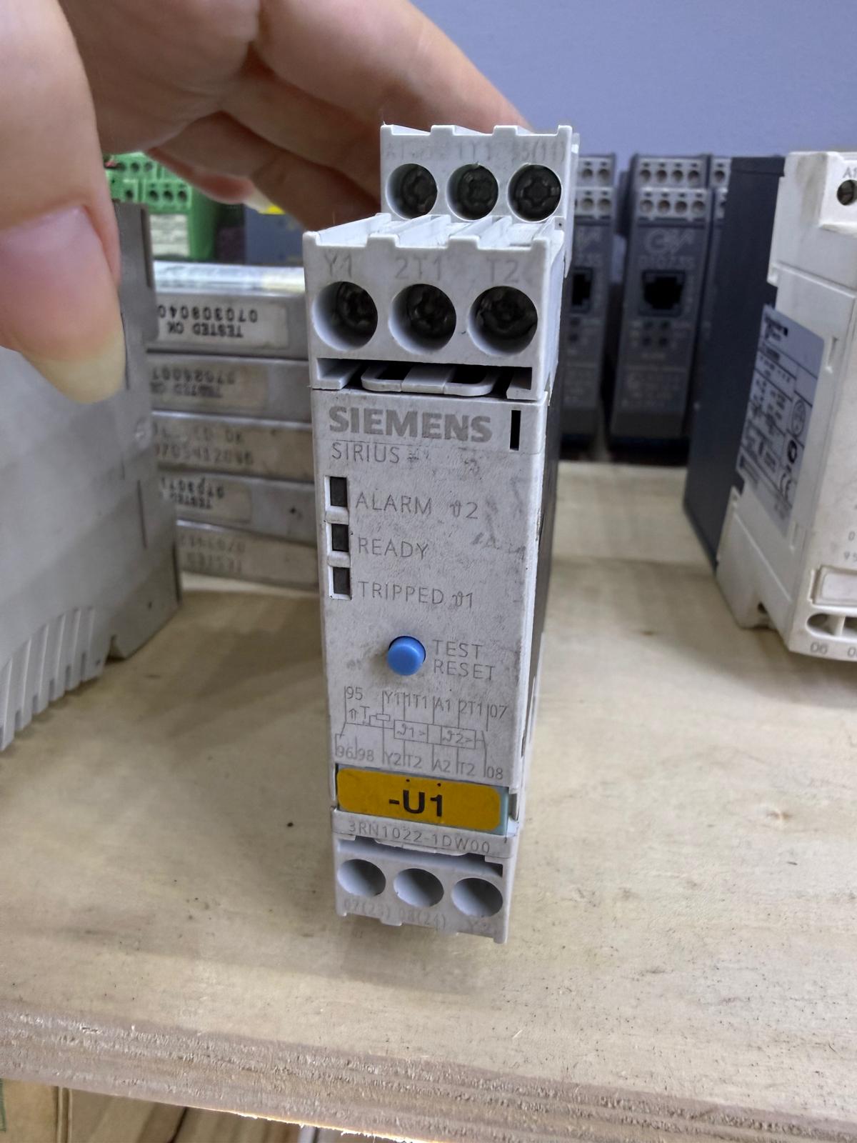 Siemens SIRIUS Thermistor Relay